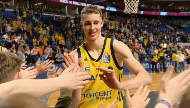 进攻线路更 进攻线路更